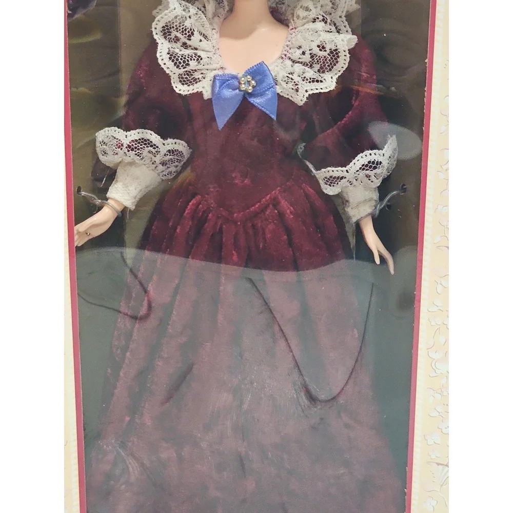 Sentimental Valentine Barbie Hallmark Special Edition 1996 Mattel #16536